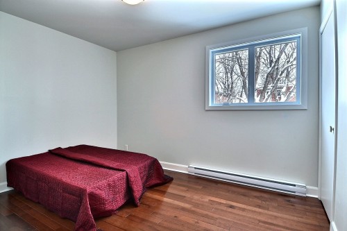 Chambre à coucher - 564 Rue Le Royer, Saint-Lambert, QC - Indoor Photo Showing Bedroom