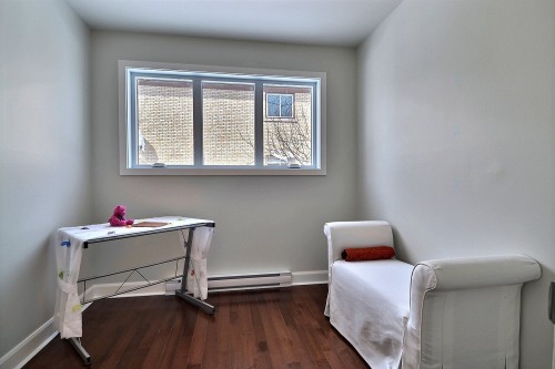 Chambre à coucher - 564 Rue Le Royer, Saint-Lambert, QC - Indoor