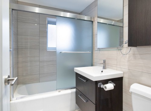 Bathroom - 12-3510 Rue De La Montagne, Montréal (Ville-Marie), QC - Indoor Photo Showing Bathroom