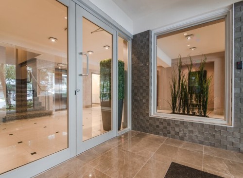 Mud Room - 12-3510 Rue De La Montagne, Montréal (Ville-Marie), QC - Indoor Photo Showing Other Room