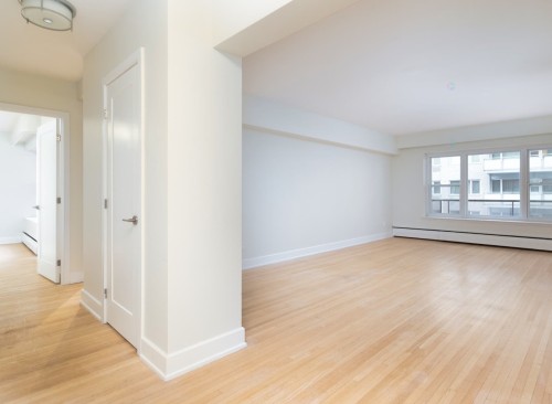 Mud Room - 12-3510 Rue De La Montagne, Montréal (Ville-Marie), QC - Indoor Photo Showing Other Room