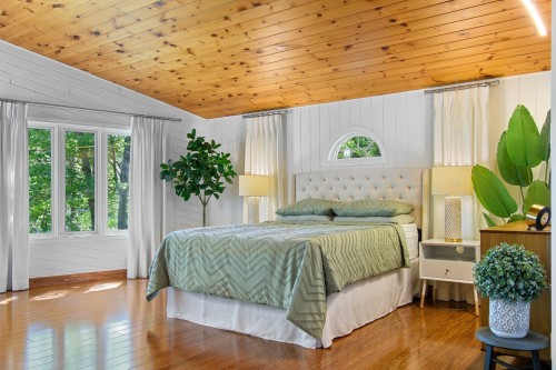 Chambre à coucher principale - 78 Ch. Old Bridge, Otter Lake, QC - Indoor Photo Showing Bedroom