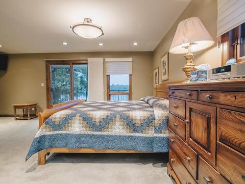 110 Lakeside Crescent, Kenora, ON - Indoor Photo Showing Bedroom