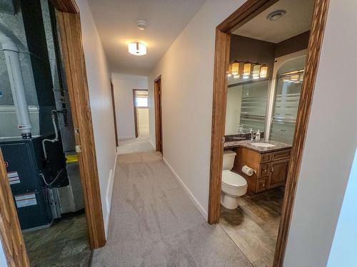 110 Lakeside Crescent, Kenora, ON - Indoor Photo Showing Bathroom