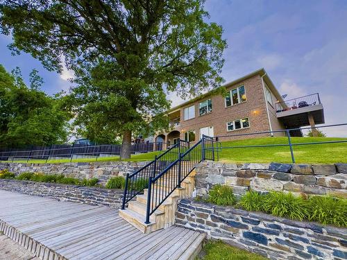 110 Lakeside Crescent, Kenora, ON - Outdoor