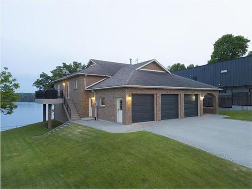 110 Lakeside Crescent, Kenora, ON - Outdoor With Body Of Water