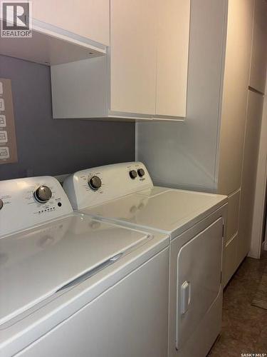 24 Hahn Crescent, Kindersley, SK - Indoor Photo Showing Laundry Room