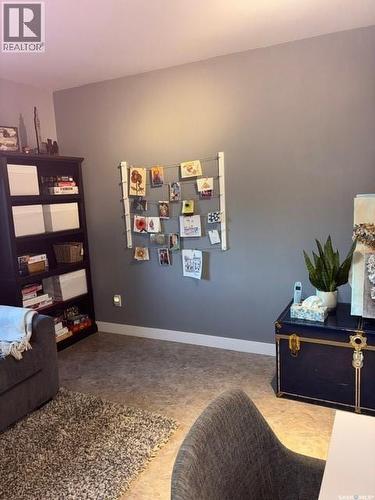 24 Hahn Crescent, Kindersley, SK - Indoor
