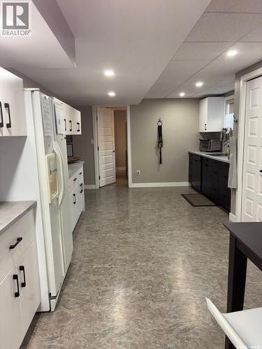 24 Hahn Crescent, Kindersley, SK - Indoor