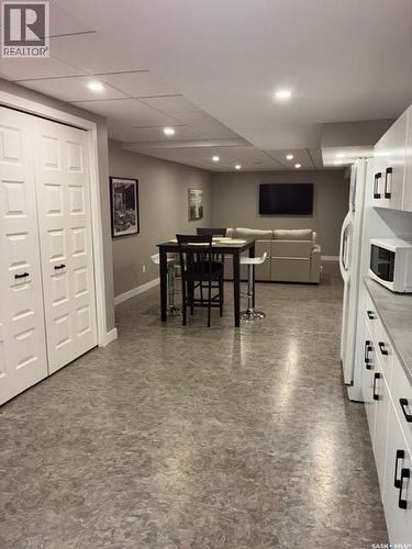 24 Hahn Crescent, Kindersley, SK - Indoor