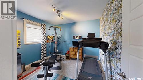 24 Hahn Crescent, Kindersley, SK - Indoor