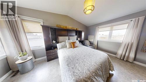 24 Hahn Crescent, Kindersley, SK - Indoor Photo Showing Bedroom