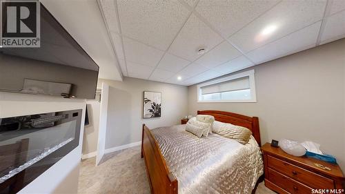 24 Hahn Crescent, Kindersley, SK - Indoor Photo Showing Bedroom