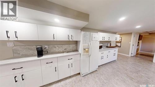 24 Hahn Crescent, Kindersley, SK - Indoor