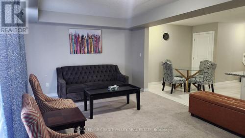 984 Wright Drive, Midland, ON - Indoor Photo Showing Living Room