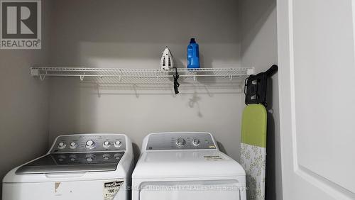 984 Wright Drive, Midland, ON - Indoor Photo Showing Laundry Room