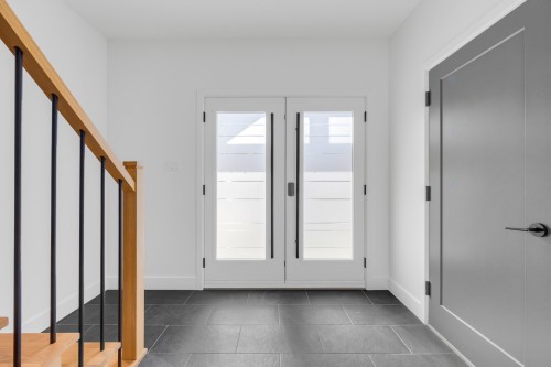 Mud Room - 1559 53E Avenue, Laval (Laval-Ouest), QC - Indoor Photo Showing Other Room