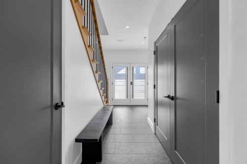Passageway - 1559 53E Avenue, Laval (Laval-Ouest), QC - Indoor Photo Showing Other Room