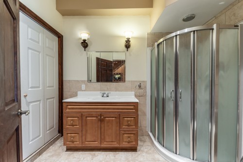 Salle de bains - 38 350E Avenue, Saint-Hippolyte, QC - Indoor Photo Showing Bathroom