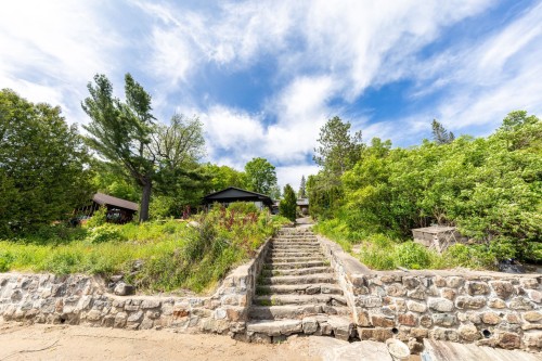 Bord de l'eau - 38 350E Avenue, Saint-Hippolyte, QC - Outdoor