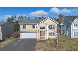 65 Dawson DR  Oromocto, NB E2V 4S9