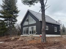 15 Hazel New Canaan, NB E4Z 6B2