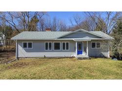 14 Cemetery RD Hampton, NB E5N 3B1