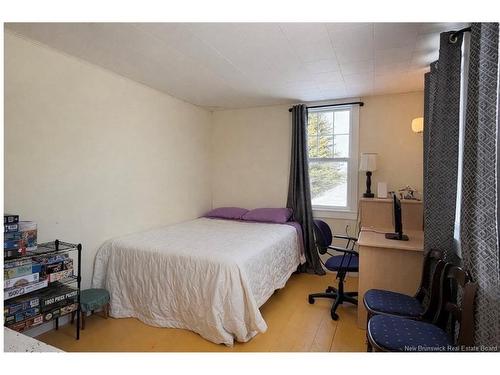 1853 Schryer, Bathurst, NB 