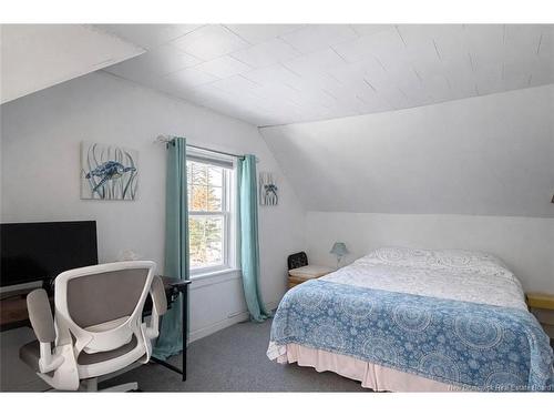 1853 Schryer, Bathurst, NB 