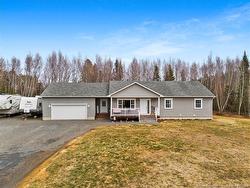 20 Wentworth CRT  Charters Settlement, NB E3C 0J3