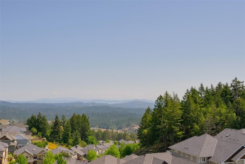 2279 Nicklaus Dr, Langford, BC 