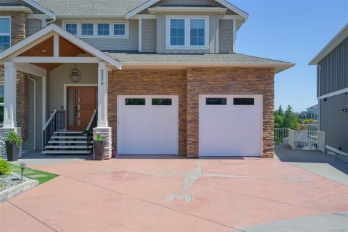 2279 Nicklaus Dr, Langford, BC 