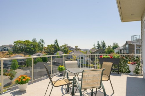 2279 Nicklaus Dr, Langford, BC 