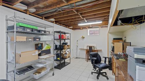 1693 Valleyview Drive, Kamloops, BC - Indoor Photo Showing Basement