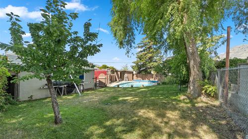 1693 Valleyview Drive, Kamloops, BC - Outdoor With In Ground Pool