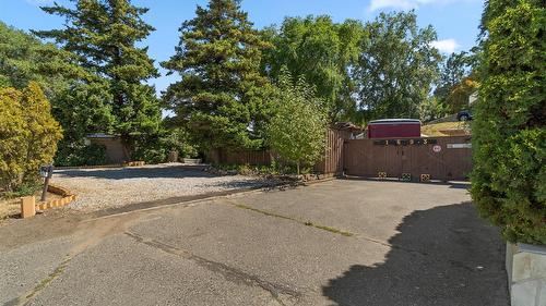 1693 Valleyview Drive, Kamloops, BC - Outdoor