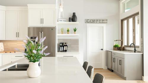 3580 Boxwood Road, Kelowna, BC - Indoor Photo Showing Kitchen With Double Sink