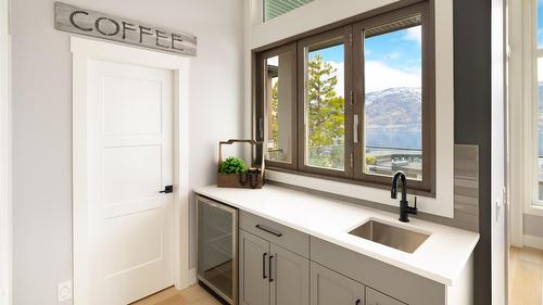 3580 Boxwood Road, Kelowna, BC - Indoor