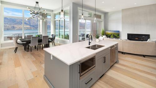 3580 Boxwood Road, Kelowna, BC - Indoor With Fireplace