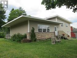 160 Goodyear Avenue Grand Falls Windsor, NL A2A 1M4