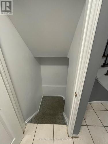 2943 Gulfstream Way, Mississauga, ON - Indoor