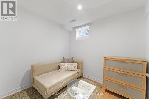 6074 Leeside Crescent, Mississauga, ON - Indoor