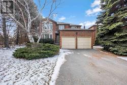 4037 CHADBURN CRESCENT  Mississauga, ON L5L 3X3