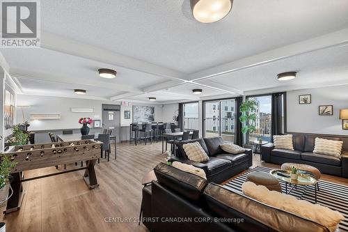 405 - 440 Central Avenue, London East (East F), ON - Indoor Photo Showing Living Room