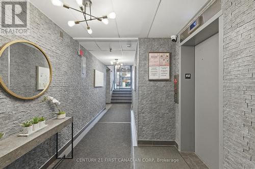 405 - 440 Central Avenue, London East (East F), ON - Indoor Photo Showing Other Room