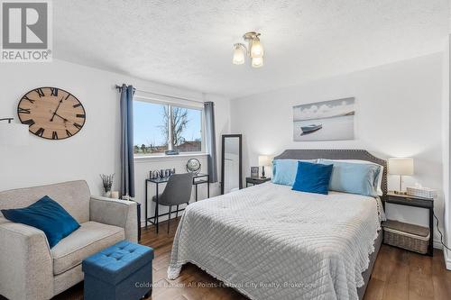146 Bennett Street E, Goderich (Goderich (Town)), ON - Indoor Photo Showing Bedroom