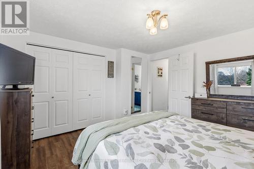 146 Bennett Street E, Goderich (Goderich (Town)), ON - Indoor Photo Showing Bedroom