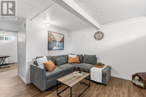 146 Bennett Street E, Goderich (Goderich (Town)), ON - Indoor Photo Showing Living Room