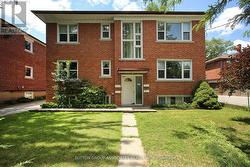 UNIT D LOWER - 134 GRAND AVENUE Toronto, ON M8Y 2Z5