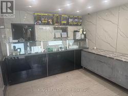 11 - 2893 LAWRENCE AVENUE E Toronto, ON M1P 2S8